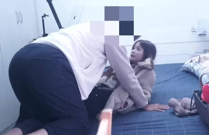 长发美乳纹身嫩妹・jklove