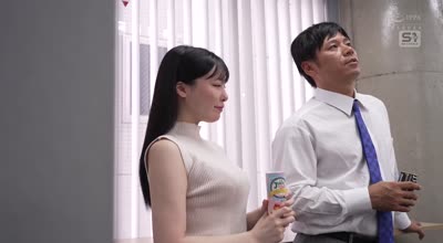 SONE-528 二回り年下の清楚かわいい部下は既婚者の私を狂わせる魔性のおじさんキラーで更に性欲モリモリだったんです。 黒島玲衣